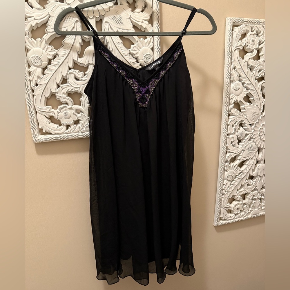 Express Dress - Picture 7 of 8